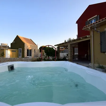 Spedion Kefallonia - With Jaccuzzi * Πεσάδα